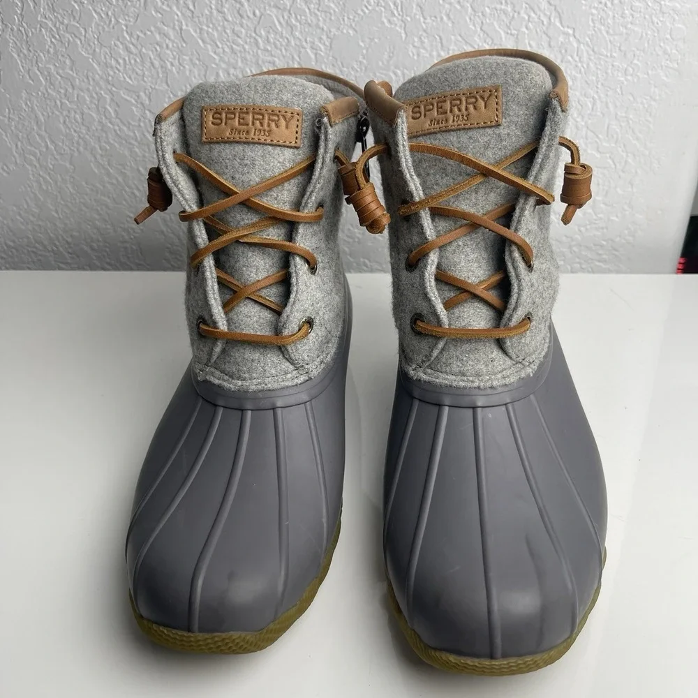 Sperry women saltwater